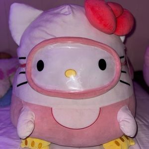 ~Giant Hello Kitty Squishmallow~